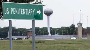 epa08874861 (FILE) - A sign points to the Federal Correctional Complex, where the federal execution chamber is located, in Terre Haute, Indiana, USA, 15 July 2020 (reissued 10 December 2020). The US Department of Justice has ordered two executions of inmates on death row for 10 and 11 December. Brandon Bernard is supposed to be killed with lethal injection on death row in Terre Haute, Indiana, followed by 56-year-old Alfred Bourgeois the following day. Another three state exeuctions are planned just a few days before President-elect Joe Biden takes office on 20 January.  EPA/TANNEN MAURY
