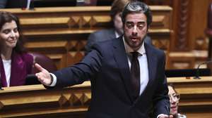 O deputado do Iniciativa Liberal (IL), Mário Amorim Lopes, intervém no debate na especialidade do Orçamento do Estado para 2026 (OE2026), na Assembleia da República, em Lisboa, 20 de novembro de 2025. ANTÓNIO COTRIM/LUSA