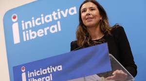 The president of Liberal Initiative party (IL), Mariana Leitão, speaks on election night for the local elections at party headquarters in Porto, Portugal, 13 October 2025. More than 9.3 million electors can vote in the local elections in Portugal on 12 October 2025. MANUEL FERNANDO ARAÚJO//LUSA