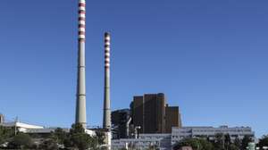 A recentemente encerrada (2021) Central Termoelétrica a Carvão de Sines, contígua aos terrenos da construção do edifício do centro de dados NEST – New &amp; Emerging Sustainable Technologies, localizado na Zona Industrial e Logística de Sines (ZILS), em Sines, 22 de novembro 2023. O NEST insere-se no projeto SINES 4.0, um dos maiores data centers europeus. Composto por 9 edifícios (NEST com 15MW e mais 8 edifícios com 60 MW de capacidade cada), o data center será 100% verde e quando estiver terminado, em 2027, terá 495 MW de capacidade total. (ACOMPANHA TEXTO DA LUSA DE 26 DE NOVEMBRO DE 2023). MIGUEL A. LOPES/LUSA