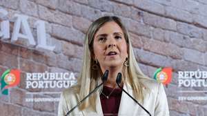 Margarida Balseiro Lopes, ministra da Cultura, Juventude e Desporto, intervém durante a conferência de imprensa após a reunião do Conselho de Ministros, no Paço dos Duques de Bragança, em Guimarães, 03 de julho de 2026. ESTELA SILVA/LUSA