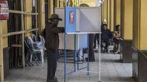 epa10711216 A man votes in the general elections at a polling station in San Juan Sacatepequez, northwest of Guatemala City, Guatemala, 25 June 2023. The voting centers opened on 25 June to elect the country's president and vice president for the 2024-2028 period, in addition to other authorities. 9.3 million people are authorized by the Supreme Electoral Tribunal (TSE) to cast their vote in Guatemala's general elections.  EPA/ESTEBAN BIBA