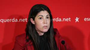 epa11401315 Leader of the Left Block (BE) Mariana Mortagua speaks at the party electoral headquarters after knowing the first projections of the European elections night in Lisbon, Portugal, 09 June 2024. More than 10.8 million registered voters in Portugal and abroad go to the polls on 09 June to choose 21 of the European Parliament&#039;s 720 members.  EPA/ANTONIO COTRIM