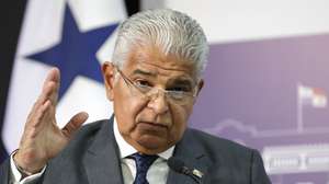 epa11794018 Panamanian President Jose Raul Mulino speaks during a press conference in Panama City, Panama, 26 December 2024. Mulino said that tolls for the interoceanic canal will not be lowered, after the US president-elect complained that they are a 'scam' and threatened to demand the return of the waterway to the US.  EPA/BIENVENIDO VELASCO