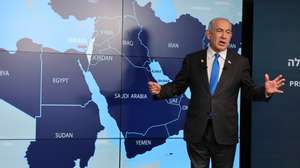 epa11584985 Israeli Prime Minister Benjamin Netanyahu stands before a map of the Middle East , during a press conference for the international media at the Government Press office in Jerusalem, 04 September 2024. The Israeli Prime Minister said, among other things, that in order prevent Hamas from rearming , Israel &#039;must have control&#039; over Philadelphi Corridor, a narrow strip of land along the border between the Gaza Strip and Egypt.  EPA/ABIR SULTAN / POOL EPA POOL