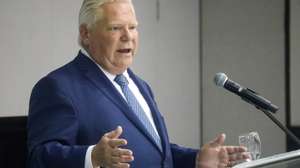 O ‘premier' do Ontário, Doug Ford, defendeu hoje o reforço das relações comerciais com Portugal, que classificou como um «parceiro comercial vital», num contexto em que os Estados Unidos estão a «virar-se para dentro», Toronto, Canada, 6 de outubro de 2026. «À medida que os Estados Unidos se viram para dentro, estas são exatamente as relações que procuramos fortalecer e nas quais queremos apostar ainda mais», afirmou Doug Ford, durante um encontro com empresários da comunidade luso-canadiana, em Toronto. (ACOMPANHA TEXTO). SÉRGIO MOURATO/LUSA