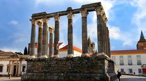 Évora