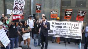 epa12388699 People protest outside an ABC office in reaction to US TV host Jimmy Kimmel's suspension from his late night talk show in New York, New York, USA, 18 September 2025. ABC announced on 17 September that 'Jimmy Kimmel Live!' was indefinitely suspended from air following criticism from Brendan Carr, the Federal Communications Commission chair, for comments Kimmel made about the right-wing activist Charlie Kirk’s suspected killer.  EPA/SARAH YENESEL