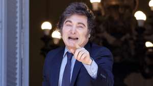 epa11731535 Argentine President Javier Milei reacts during his meeting with the Italian prime minister at the Casa Rosada in Buenos Aires, Argentina, 20 November 2024. Meloni is on her first official visit to Argentina after participating in the G20 leaders’ summit in Rio de Janeiro.  EPA/JUAN IGNACIO RONCORONI
