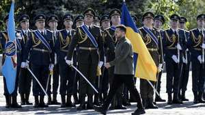 epa13186108 Ukrainian President Volodymyr Zelensky attends the ceremony of the National Flag raising in Kyiv, Ukraine, 23 August 2026, amid the ongoing Russian invasion. Ukraine celebrates the National Flag Day on 23 August every year.  EPA/Maxym Marusenko