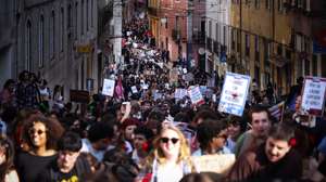 Manifestação Nacional de Estudantes do Ensino Superior organizada por mais de 40 estruturas do Movimento Associativo Estudantil, entre as quais Associações de Estudantes, Associações Académicas, núcleos, grupos académicos, tunas e comissões de residentes, associaram-se ao apelo de luta “24 de Março - Dia Nacional do Estudante, pela gratuitidade, alojamento, democracia, em Lisboa, 24 de março de 2026. RODRIGO ANTUNES/LUSA