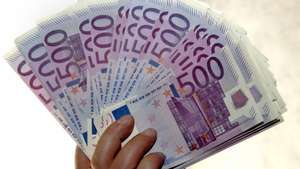 União Europeia disposta a desbloquear dez mil milhões de euros se Hungria cumprir reforma judicial