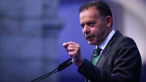 O primeiro-ministro, Luís Montenegro, discursa durante a abertura da Conferência Europeia da Economia Alemã, promovida pela Câmara de Comércio e Indústria Luso-Alemã, em Lisboa, 17 de setembro de 2026. RODRIGO ANTUNES/LUSA