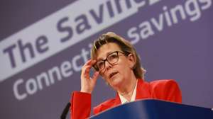 epa11973847 Maria Luis Albuquerque, European Commissioner for Financial Services, speaks during a press conference on the Savings and Investments Union following the European Commission College meeting in Brussels, Belgium, 19 March 2025  EPA/OLIVIER HOSLET