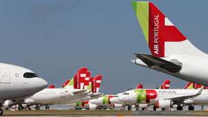 epa08524023 A TAP Air Portugal aircraft grounded at Humberto Delgado airport closed for passenger traffic as part of the exceptional traffic measures to combat the epidemiological situation of Covid-19, in Lisbon, Portugal, 09 April 2020 (reissued 02 July 2020). The granting of state support to TAP has been under discussion since the airline's activity came to a standstill because of the coronavirus pandemic, with an agreed injection of up to 1,200 million euros.  EPA/MANUEL DE ALMEIDA