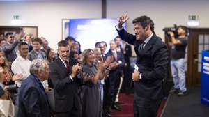 O presidente do Chega, André Ventura, antes de usar da palavra no encontro da extrema-direita europeia “Patriots Academy”, no Hotel Vila Galé, na Ericeira, 26 de setembro de 2026. JOSÉ SENA GOULÃO/LUSA