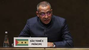 O Presidente da República de São Tomé e Príncipe, Carlos Vila Nova intervém na sessão comemorativa do 50º aniversário do 25 de abril de 1974, com os Chefes de Estado irmãos, cuja independência esteve ligada do 25 de abril em Lisboa, 25 de abril de 2024. MIGUEL A. LOPES/LUSA