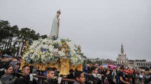 The image of Our Lady of Fatima is seen during the Farewell Procession in the religious ceremonies of the pilgrimage at the Shrine of Fatima in Ourem, Portugal, 13 May 2024. PAULO CUNHA/LUSA