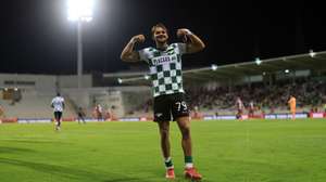 O jogador do Moreirense Leonardo Vonic festeja um golo durante o jogo da I Liga de futebol, Moreirense vs Marítimo, realizado no Estádio Comendador Joaquim de Almeida Freitas, em Moreira de Cónegos, 14 de setembro de 2026. ESTELA SILVA/LUSA