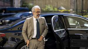O ministro dos Negócios Estrangeiros, Paulo Rangel, à chegada para uma visita a sede da Comunidade dos Países de Língua Portuguesa (CPLP), em Lisboa, 03 de julho de 2026. JOSÉ SENA GOULÃO/LUSA