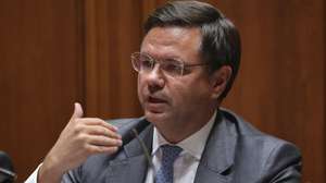Audição do ministro Adjunto e da Reforma do Estado, Gonçalo Matias, no âmbito da apreciação, na especialidade, do Orçamento do Estado para 2027, na Assembleia da República, em Lisboa, 30 de outubro de 2026.   MANUEL DE ALMEIDA/LUSA