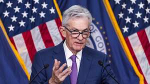 epa11116559 US Federal Reserve Board Chairman Jerome Powell speaks to reporters after the Fed once again refrained from raising interest rates following its two-day conference at the Federal Reserve in Washington, DC, USA, 31 January  2024. Policymakers are widely expected to begin cutting interest rates later in 2024.  EPA/JIM LO SCALZO