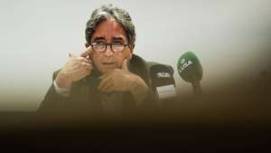 O ministro do Mar, Ricardo Serrão Santos, faz um ponto da situação sobre as possibilidades de captura da sardinha até ao final de 2021 numa conferência de imprensa na sede do ministério em Lisboa, 18 de junho de 2021. TIAGO PETINGA/LUSA