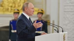 epa09461213 Russian President Vladimir Putin gives a speech during a meeting with Tokyo 2020 medalists at the Moscow Kremlin in Moscow, Russia, 11 September 2021. Summer Olympic Games were held from 23 July to 08 August in Japan. Russia won 71 medals: 20 gold, 28 silver and 23 bronze.  EPA/EVGENY BYATOV/SPUTNIK/KREMLIN POOL
