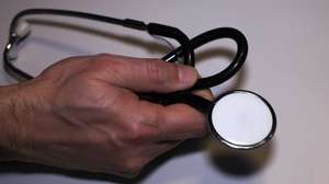 Dos 73 médicos formados no Serviço Nacional de Saúde na segunda época do ano passado, 62 escolheram a vaga
