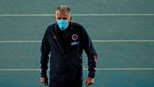 epa08742734 Colombia's head coach, Portuguese Carlos Queiroz, during the South American qualifier soccer match for the 2022 FIFA World Cup Qatar between Chile and Colombia, at the National stadium, in Santiago, Chile, 13 October 2020.  EPA/Alberto Valdes / POOL
