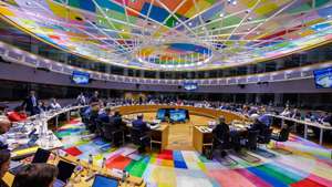 epa12521126 A general view shows an extended Eurogroup Finance Ministers meeting in Brussels, Belgium, 12 November 2025. Ministers are expected to inform the Eurogroup about their recent budgetary discussions and will continue discussions on the challenges faced by the euro area, building on the November 2024 Eurogroup statement. The debate will consider geopolitical and technological developments and take into account the annual meetings of the International Monetary Fund and World Bank. Ministers will also discuss policy priorities ahead of the 2026 euro area recommendations.  EPA/OLIVIER MATTHYS