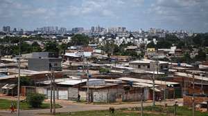 epa10544278 A general view of the Sol Nascente favela near Brasilia, Brazil, 24 March 2023 (issued 26 March 2023). The Brazilian government announced that the country's largest favela is now located in the capital of Brasilia, just 35 kilometers from the seat of power and no longer in Rio de Janeiro or Sao Paulo. In a preliminary report of the 2022 Census, the Brazilian Institute of Geography and Statistics (IBGE) pointed out on 17 March 2023 that Sol Nascente, a district with 32,081 households, is currently the largest favela in the country, surpassing the Rocinha slum in Rio de Janeiro with its 30,955 households.  EPA/Andre Borges