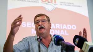 O secretário-geral da UGT, Carlos Silva, durante a conferência de imprensa para apresentar as principais linhas da Política Reivindicativa da UGT para 2020-2021, no final da reunião do secretariado nacional da União Geral de Trabalhadores, em Aveiro, 23 de setembro de 2020. PAULO NOVAIS/LUSA