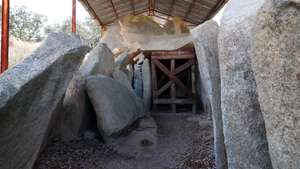 A Anta Grande do Zambujeiro, a maior do género na Península Ibérica, situada no concelho de Évora, 25 de junho de 2019. O monumento megalítico "encontra-se num estado bastante preocupante e em risco de colapso de toda a sua estrutura", afirmou o vice-presidente da Associação dos Arqueólogos Portugueses (AAP), Luís Raposo, em declarações à agência Lusa. (ACOMPANHA TEXTO DE 26 DE JUNHO DE 2019). NUNO VEIGA/LUSA
