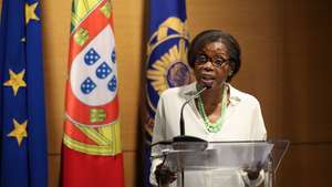 A ministra da Justiça, Francisca Van Dunem, intervém durante a apresentação do Instrumento de Documentação e Avaliação da Ameaça na América Latina (IDEAL), na sede da Polícia Judiciária Portuguesa, em Lisboa, 13 de julho de 2021. MANUEL DE ALMEIDA/LUSA