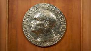 epa08731065 The Nobel Prize medal prior the The announcement of the 2020 Peace Prize laureate at the Nobel Institute in Oslo, Norway, 09 October 2020.  EPA/Stian Lysberg Solum NORWAY OUT NORWAY OUT