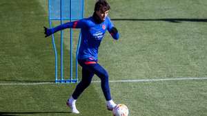 epa09586931 Atletico Madrid's Portuguese forward Joao Felix performs during his team's training session at Wanda Sports City in Majadahonda, Madrid, central Spain, 17 November 2021. Atletico Madrid will face CA Osasuna in their Spanish LaLiga soccer match on 20 November 2021.  EPA/Rodrigo Jimenez