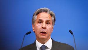 epa10173099 US Secretary of State Antony Blinken gives a joint press conference with the NATO secretary general (not pictured) following their meeting at the NATO headquarters in Brussels, Belgium, 09 September 2022. The meeting was held on the sidelines of the NATO Ambassadors gathering in Brussels.  EPA/STEPHANIE LECOCQ