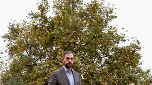 O ministro do Ambiente e da Ação Climática, Duarte Cordeiro, pouco antes de uma entrevista à Agência Lusa, na sede do ministério em Lisboa, 02 de novembro de 2022. (ACOMPANHA TEXTO DA LUSA DE 04-11-2022) TIAGO PETINGA/LUSA