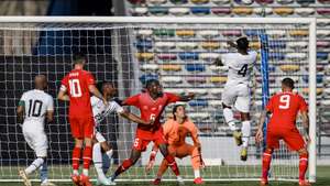 epa10310188 Ghana's Mohammed Salisu (2-R) scores the 1-0 lead against Switzerland's goalkeeper Yann Sommer (3-R) during the International Friendly soccer match between Ghana and Switzerland in Abu Dhabi, United Arab Emirates (UAE), 17 November 2022. Switzerland and Ghana are preparing for the FIFA World Cup 2022 in Qatar with their first matches to be held on 24 November against Cameroon and Portugal respectively.  EPA/LAURENT GILLIERON