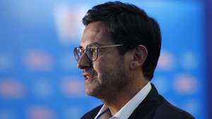 O candidato à presidência do Iniciativa Liberal (IL), Rui Rocha, durante o processo eleitoral no segundo dia da VII Convenção Nacional do partido, no Centro de Congressos, em Lisboa, 22 de janeiro de 2023. ANTÓNIO PEDRO SANTOS/LUSA