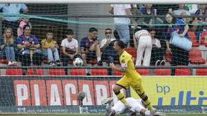 Sebastian Perez (C) do Boavista festeja um golo contra o Desportivo de Chaves durante o jogo da 34ª jornada da Primeira Liga de Futebol, realizado no Estádio Municipal Eng. Manuel Branco Teixeira, em Chaves, 27 de maio de 2023. PEDRO SARMENTO COSTA/LUSA