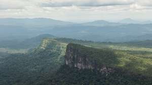 epa10444794 A general view of the Amazon Rainforest during a Brazilian Air Force mission to deliver supplies to the Yanomami people living on Indigenous Land near the Surucucu military base, in the Amazonian state of Roraima, Brazil, 02 February 2023. The mission departed from the Boa Vista Air Base, the state capital, in an Embraer KC-390 cargo plane. The Yanomami people are experiencing a humanitarian crisis due to the presence of illegal mining on their lands.  EPA/Raphael Alves