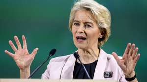 epa11007334 President of the European Commission Ursula von der Leyen speaks during the UN Climate Change Conference COP28, in Dubai, United Arab Emirates, 02 December 2023. The 2023 United Nations Climate Change Conference (COP28), runs from 30 November to 12 December, and is expected to host one of the largest number of participants in the annual global climate conference as over 70,000 estimated attendees, including the member states of the UN Framework Convention on Climate Change (UNFCCC), business leaders, young people, climate scientists, Indigenous Peoples and other relevant stakeholders will attend.  EPA/MARTIN DIVISEK