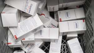 Medicamentos numa linha de produção durante uma visita à ampliação do edifício industrial e da unidade de produção de antibióticos da Bial, na Trofa, 28 de outubro de 2022.JOSÉ COELHO/LUSA
