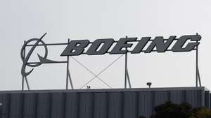 epa11088515 The Boeing logo is displayed on one of its buildings in El Segundo, California, USA, 18 January 2024. Airplane maker Boeing recieved a firm order from India&#039;s Akasa Air for an additional 150 737 MAX jets causing the company’s stock to gain nearly 4 percent as of 1 p.m. ET. Boeing stock had dropped more than 20 percent since the start of the year after an incident involving an Alaska Air 737 MAX 9 jet.  EPA/CAROLINE BREHMAN