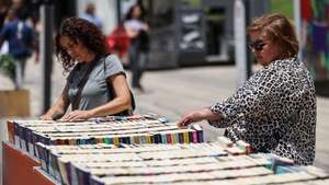 93.ª edição da Feira do Livro de Lisboa que decorre de 25 de maio a 11 de junho no Parque Eduardo VII, em Lisboa, 25 de maio de 2023. A 93.ª edição da Feira do Livro de Lisboa terá 139 participantes, mais de 980 chancelas editoriais e os mesmos 340 pavilhões da edição de 2022. MIGUEL A. LOPES/LUSA