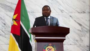 Mozambique&#039;s President Filipe Nyusi attends a press conference after a meeting with Japan&#039;s Prime Minister Fumio Kishida (not seen) at Presidential Palace in Maputo, Mozambique, 04 May 2023. The Prime Minister of Japan ends today in Maputo his first visit to Africa, on a tour that included Egypt, Ghana, and Kenya, with an entourage of Japanese entrepreneurs. LUISA NHANTUMBO/LUSA