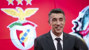 epa11587818 SL Benfica&#039;s new coach, Bruno Lage, poses during his presentation at the Benfica Campus in Seixal, Portugal, 05 September 2024.  EPA/FILIPE AMORIM