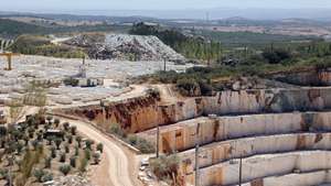 Vista da pedreira e instalações da empresa Solubema, que opera na exploração de mármores, em Vila Viçosa, 13 de setembro de 2024. NUNO VEIGA/LUSA
